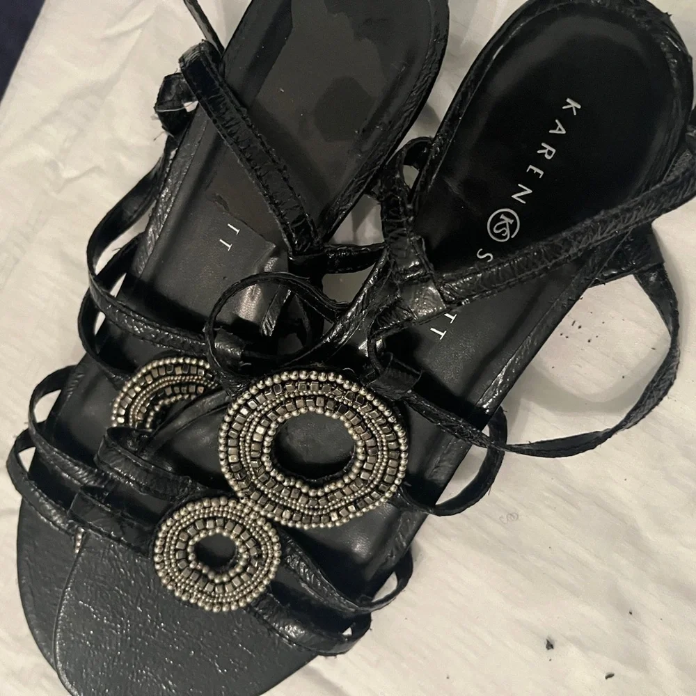 Karen Scott chic black